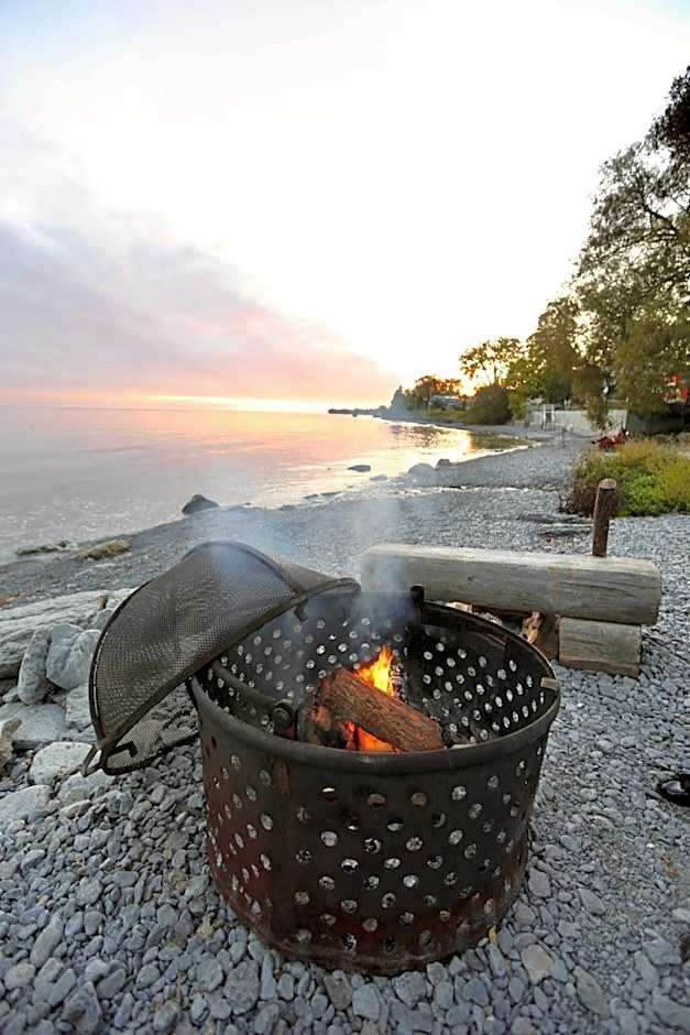 Drake Devonshire and Motor Inn