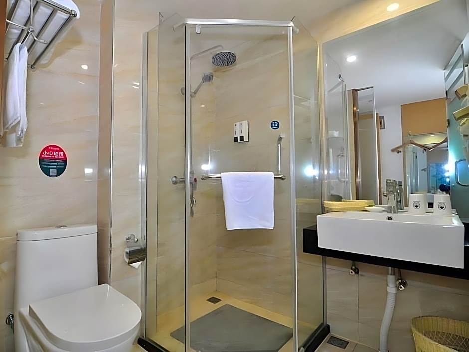 GreenTree Inn Zhejiang Ningbo South Railway Station Express Hotel