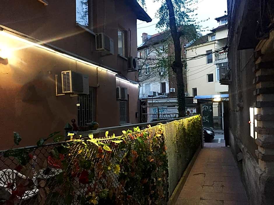 Elegance on a Budget - Rooms for Rent in Sofia Center