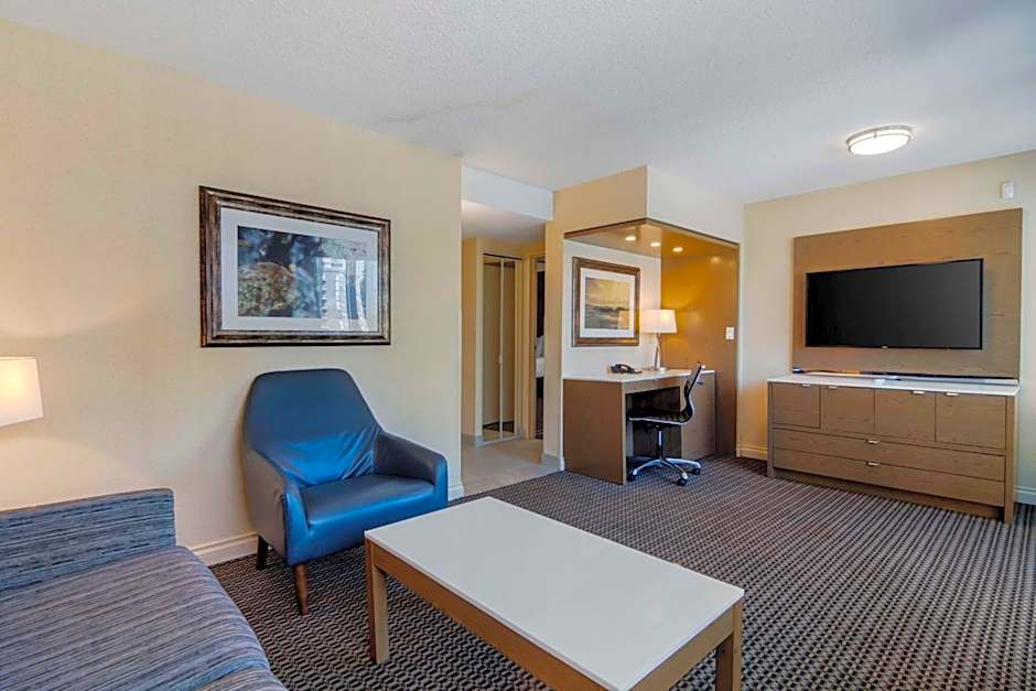 Best Western Premier Chateau Granville Hotel & Suites & Conference Centre