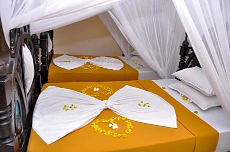 Twin Room with Balcony