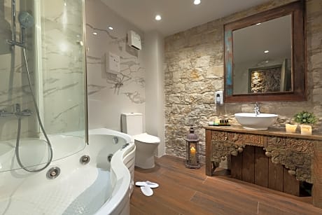 Thea Exclusive Suite