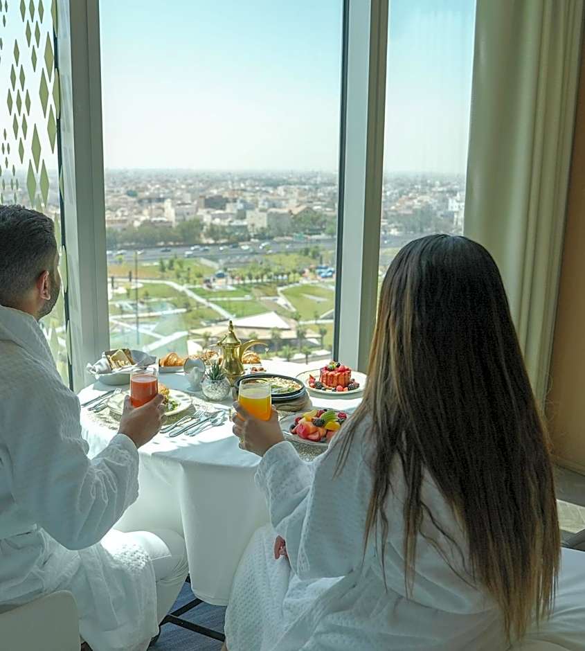 Four Seasons Hotel Kuwait at Burj Alshaya