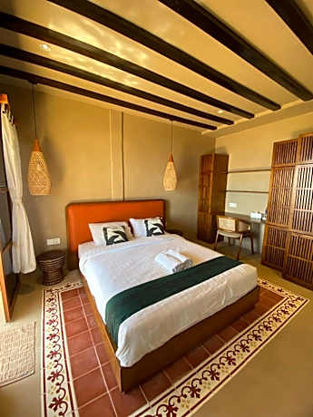 Deluxe Double Room with Balcony and Sea View