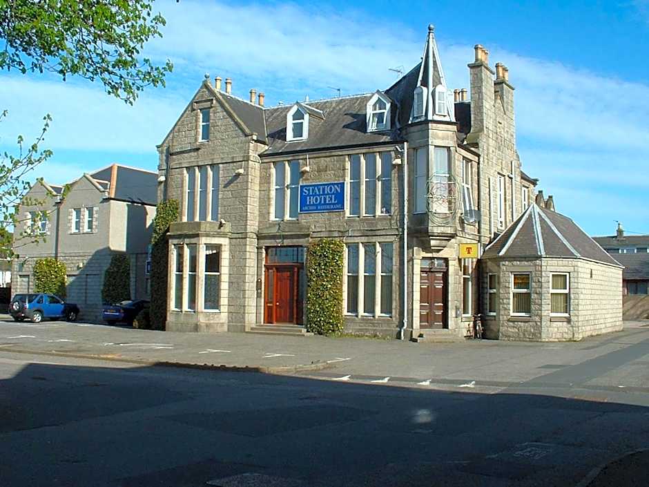 Station Hotel