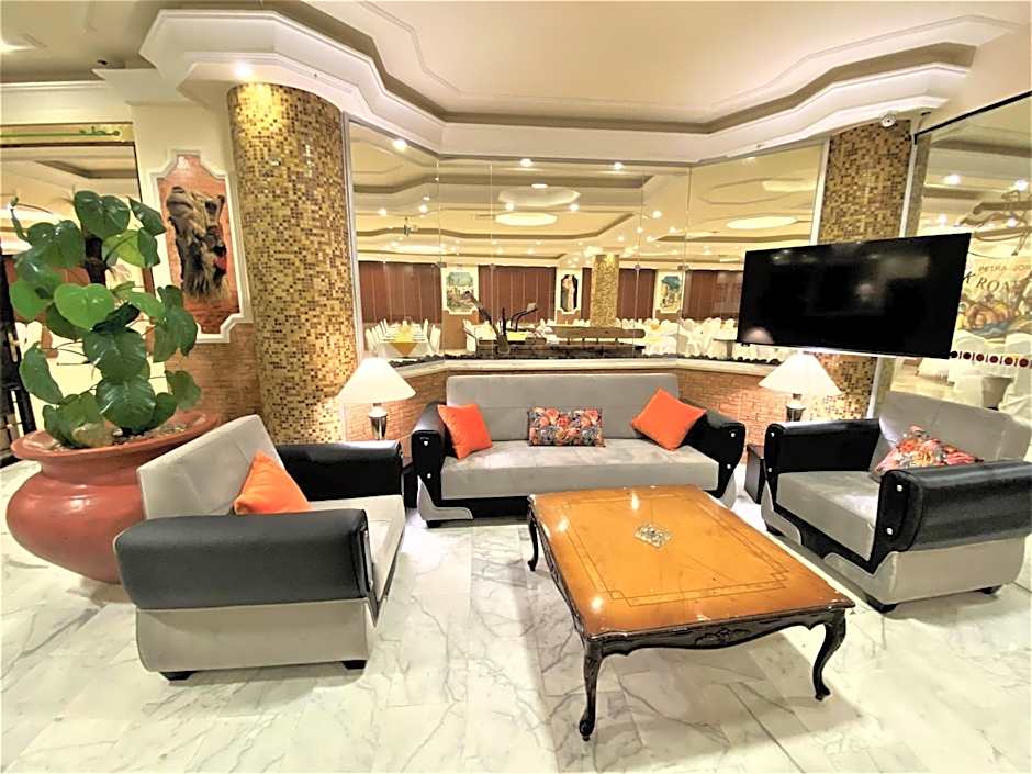 Silk Road Hotel