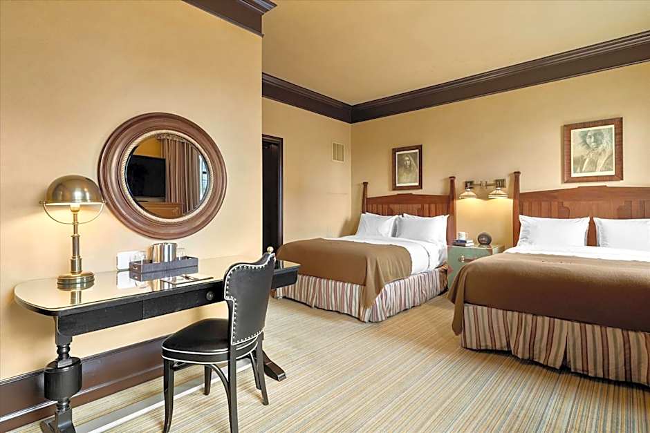 Arctic Club Hotel