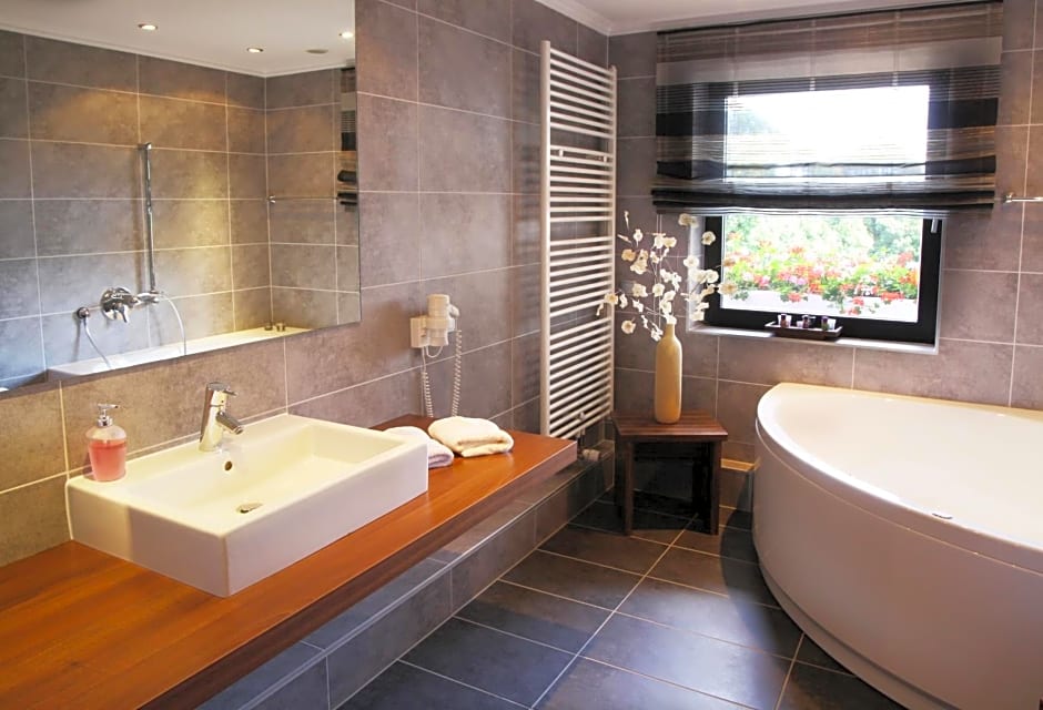 Arens Hotel 327mNN