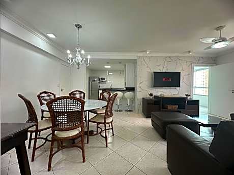 AM01- 3 Suítes | Pé na Areia | Centro | Garagem