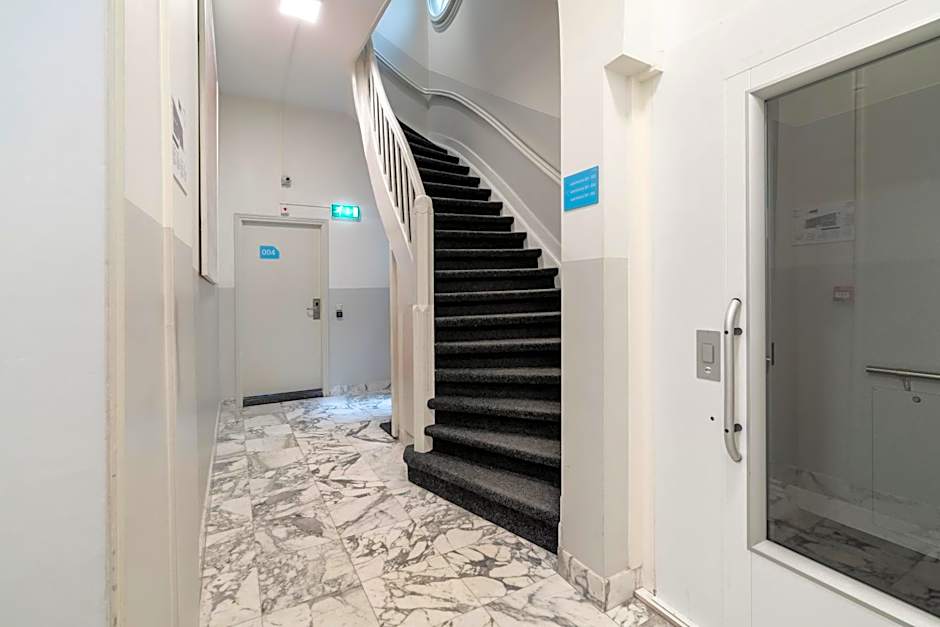 Amsterdam Centre Harbour Apartments