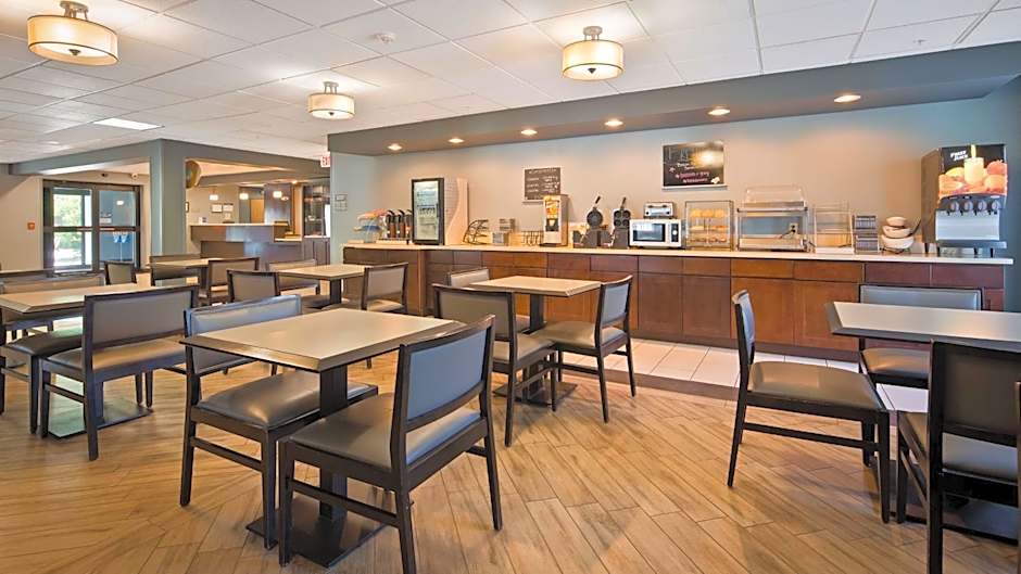 Best Western Plus Coldwater Hotel