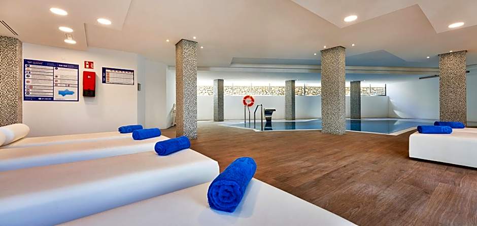 Globales Cala Bona Suites