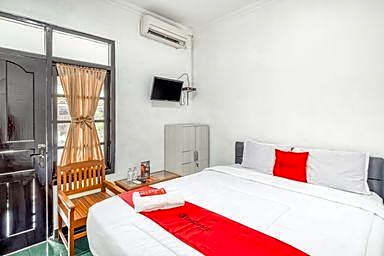 RedDoorz near Wisata Pantai Parangtritis