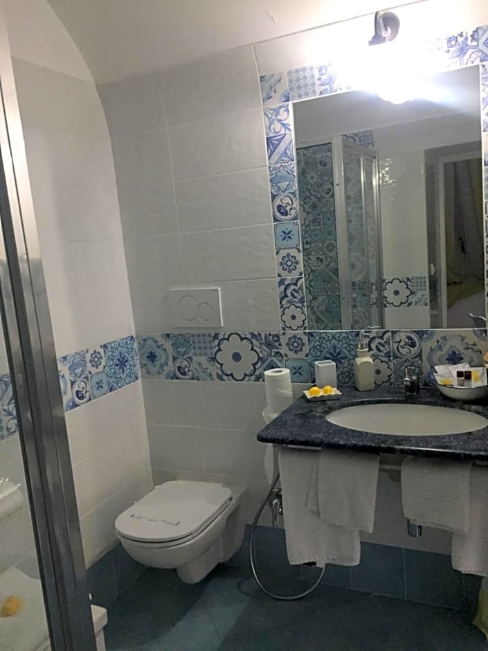 Sorrento Penthouse Suites