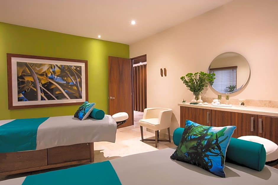 Crown Paradise Golden All Inclusive Adults Only
