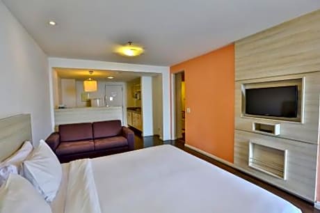 Superior Suite with King Bed
