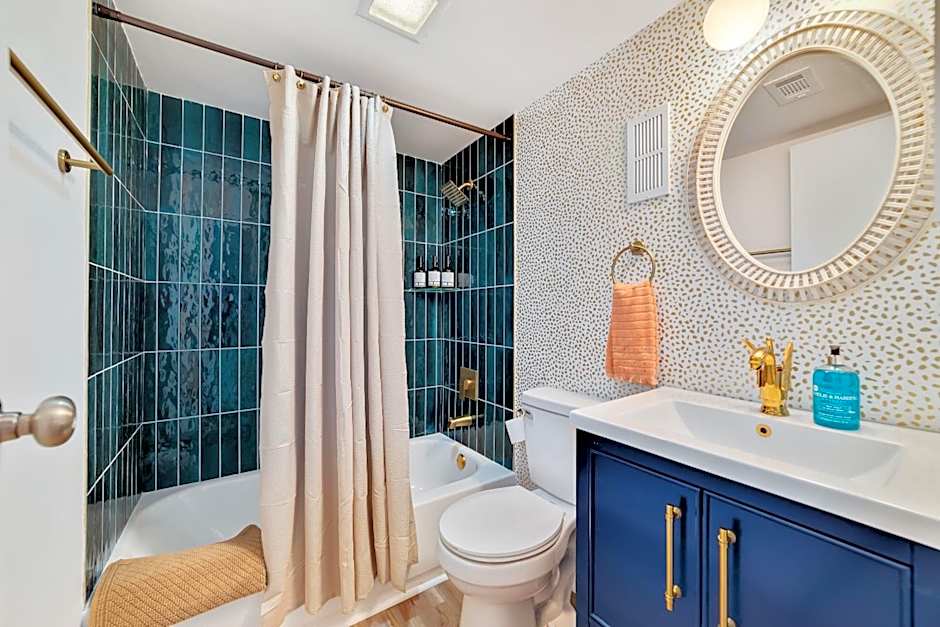 Beach Please condo 2 bedroom 2 bath sleeps 6