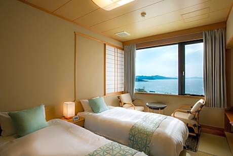 Twin Room with Sea View