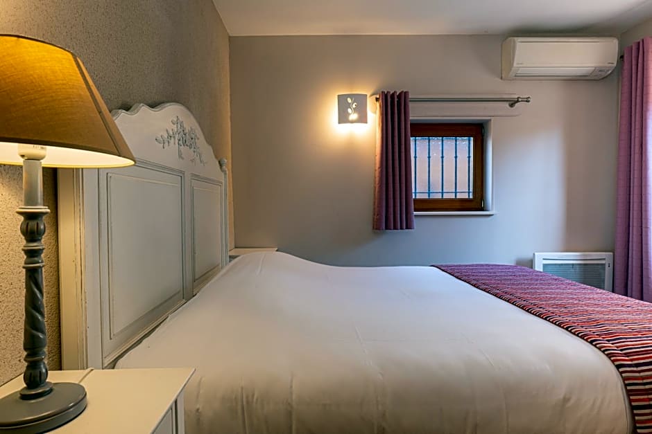 Hotel Village Motel