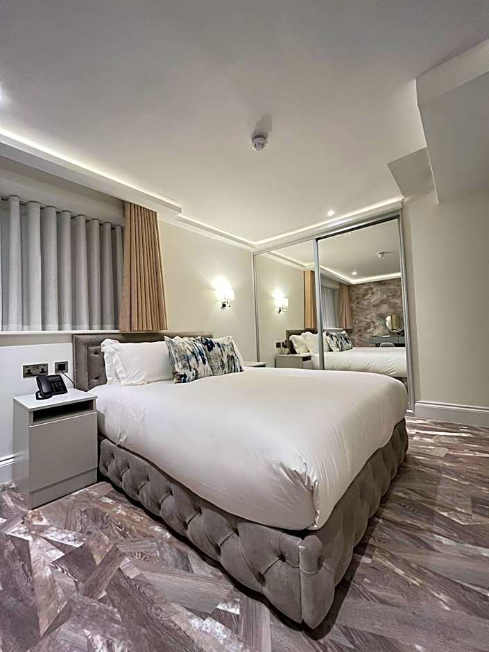 Philharmonic Hotel