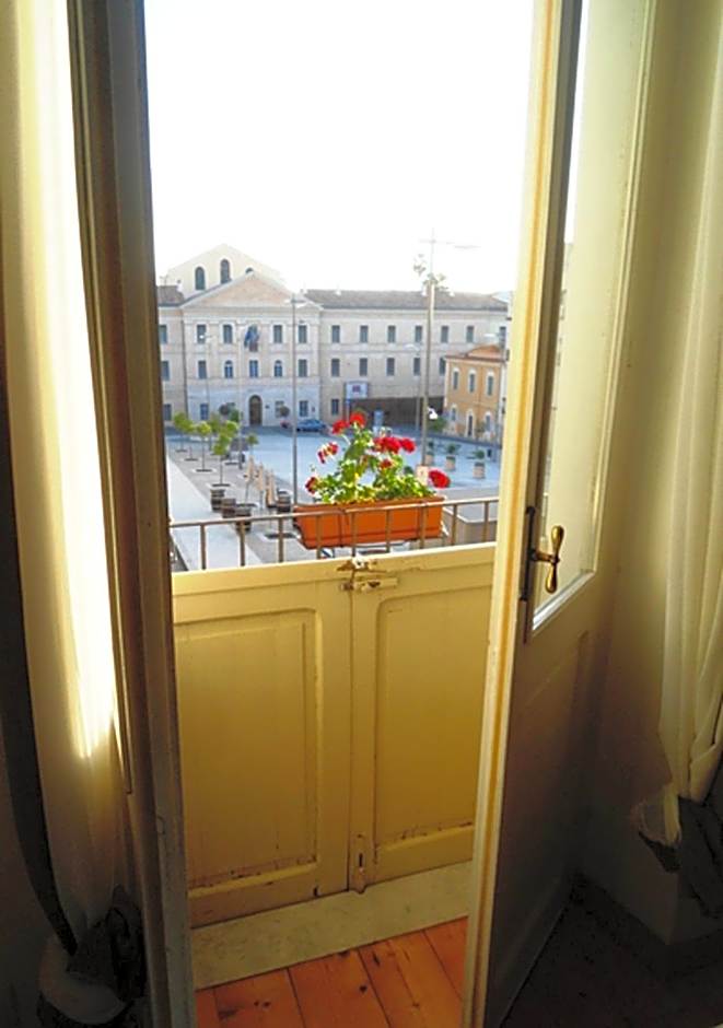 Le Finestre Su Via Cavour – Sassari, NJ