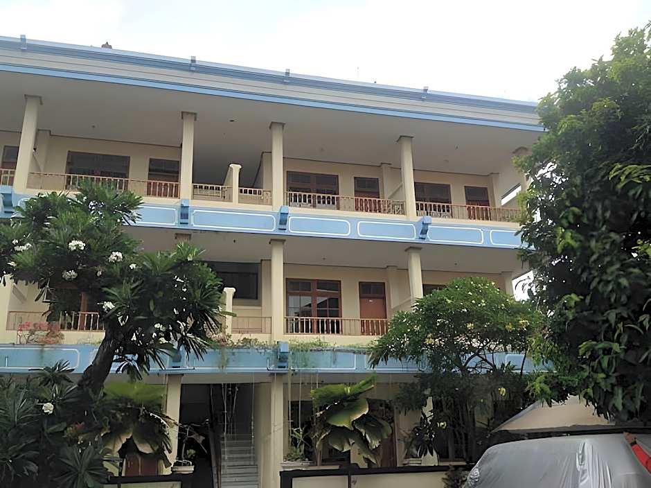 OYO 1654 Maha Bharata Kuta Inn