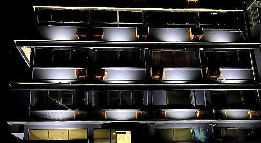 Anandpura Riverside Hotel