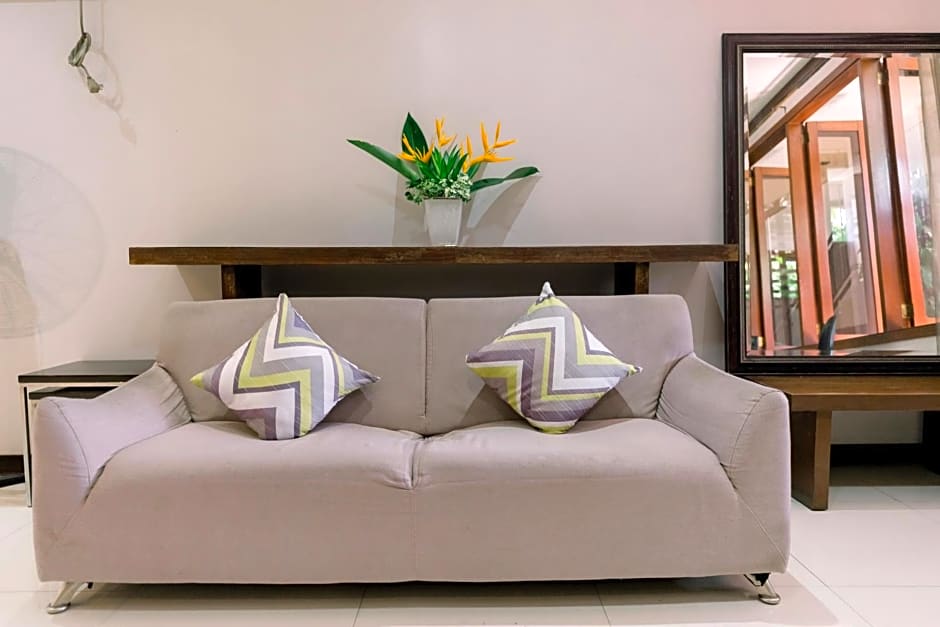 Madonna Hometel and Suites