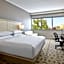Delta Hotels by Marriott Chicago Willowbrook