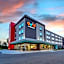 Avid Hotels Milwaukee West Waukesha By IHG