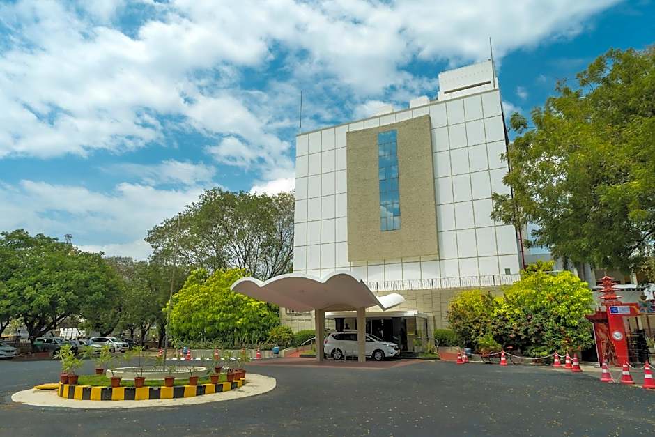 Fortune Pandiyan Hotel