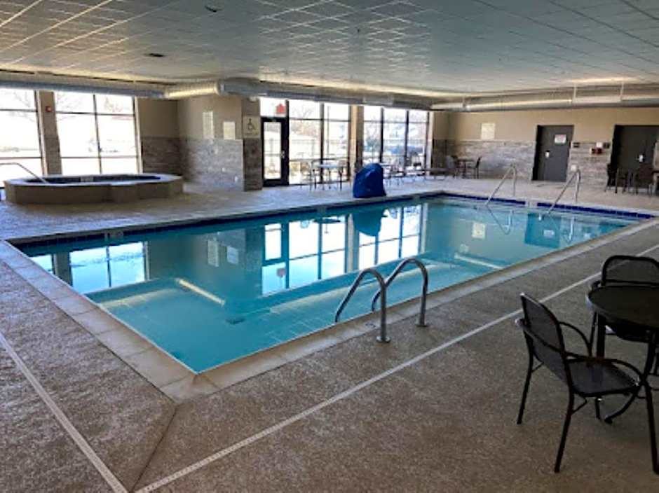 Hotel Lotus Kansas City Merriam