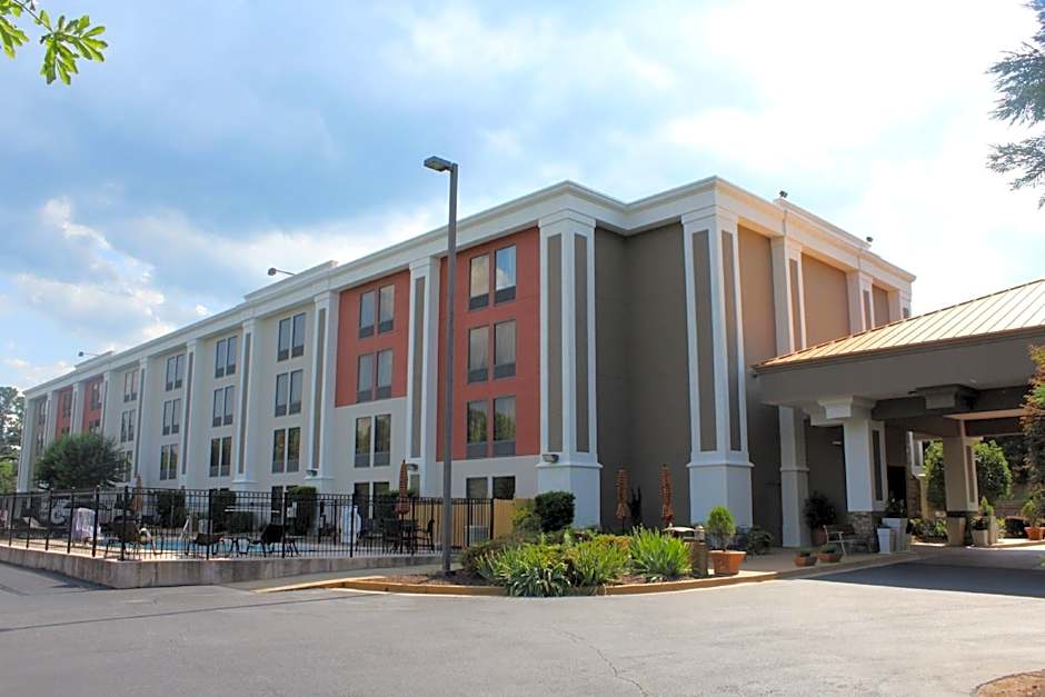 Holiday Inn Express Forsyth By IHG