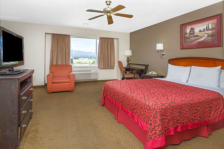 Days Inn by Wyndham Colorado Springs Air Force Academy