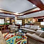 Quality Suites Addison-Dallas
