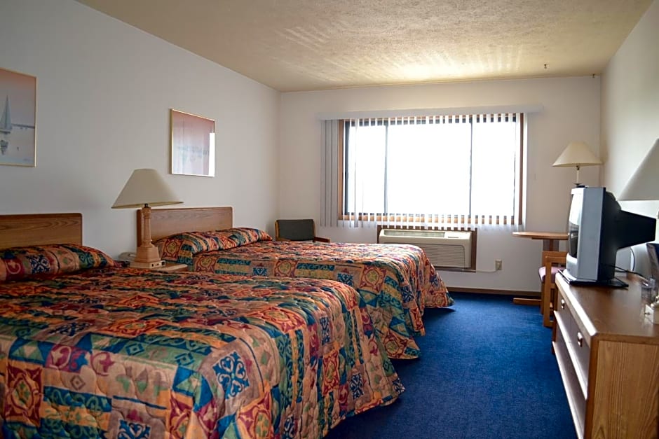 Sky Lodge Inn & Suites - Delavan