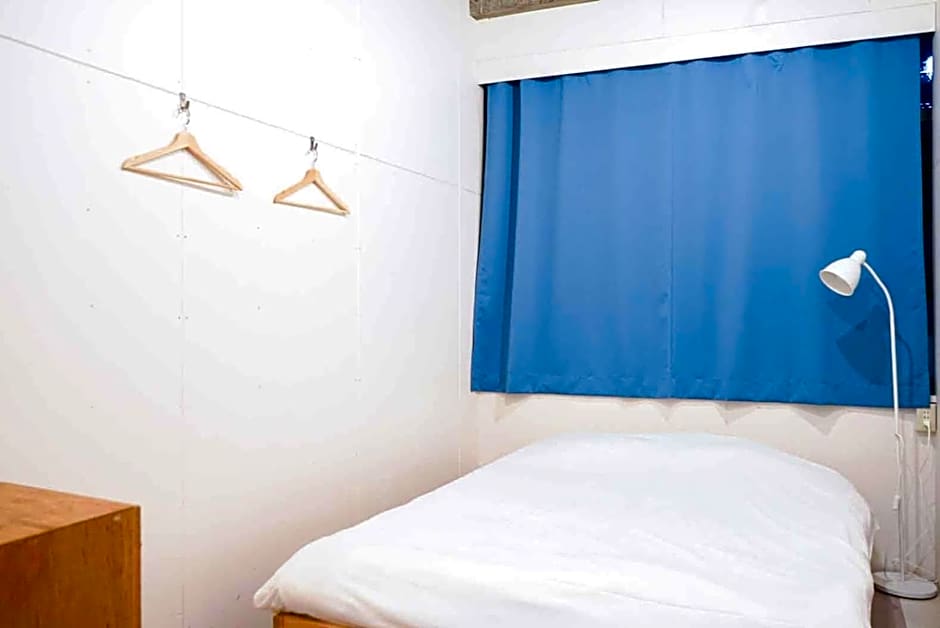 Hostel TangaTable