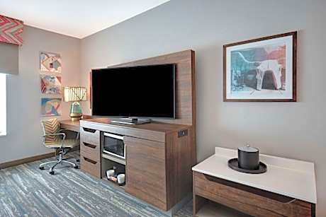 Queen Room with Two Queen Beds - Hearing Access/Non-Smoking