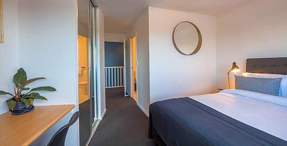 Ridge Apartment Hotel
