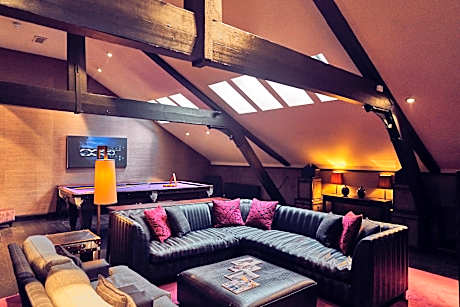 Superior King Suite