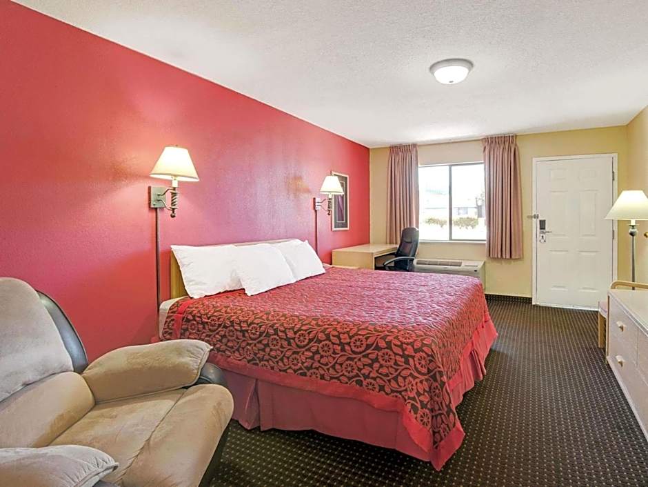 Days Inn by Wyndham East Albuquerque