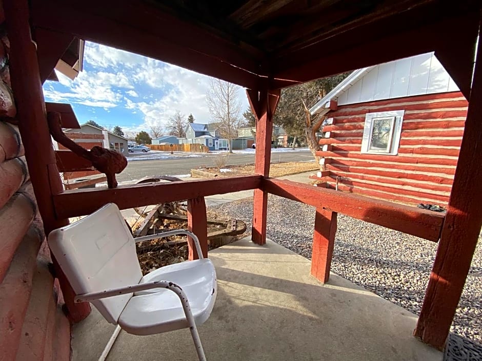 Roundtop Mountain Vista - Cabins and Motel