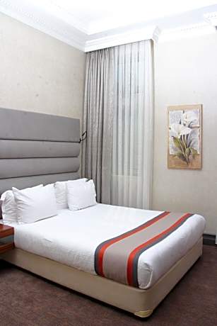 Standard King Room