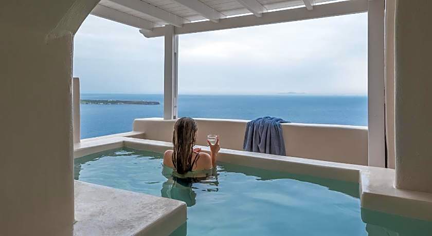 Art Maisons Oia Castle Hotel