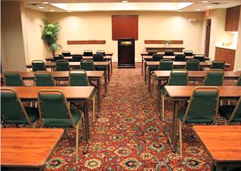 Hampton Inn - Hillsville