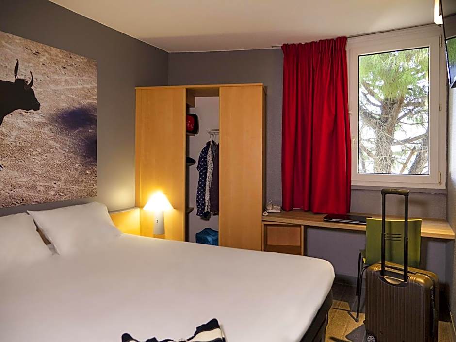Ibis Arles