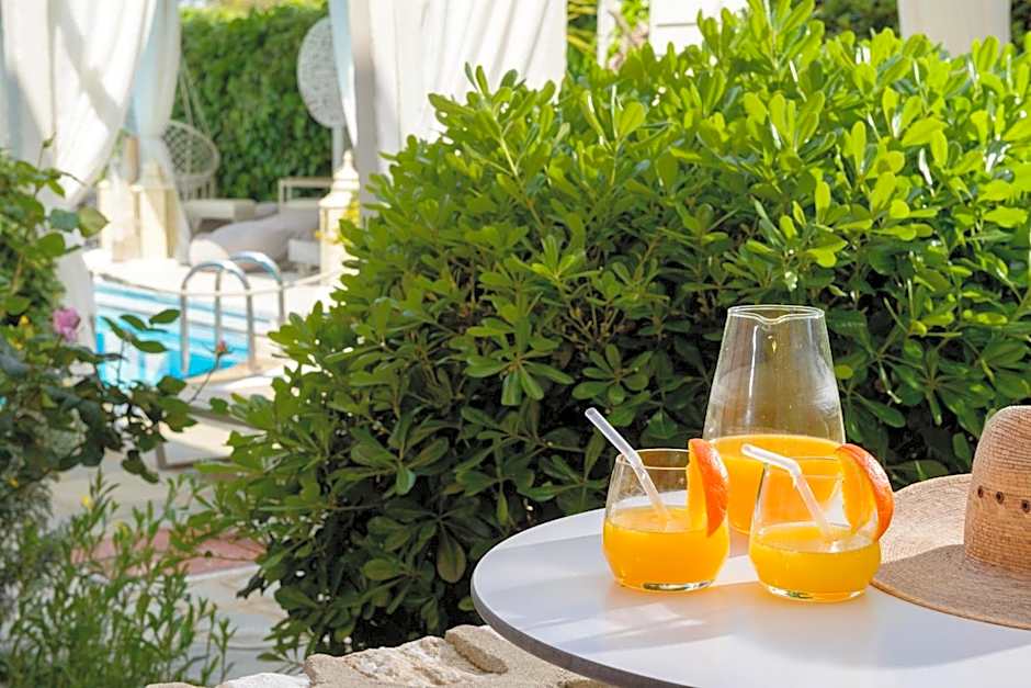 Nikoleta Hotel and Villas