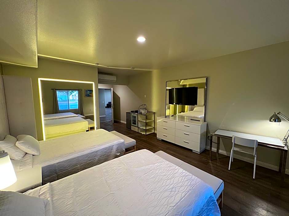 ASPIRE INN & SUITES Orange