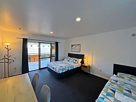 Deluxe Double Studio