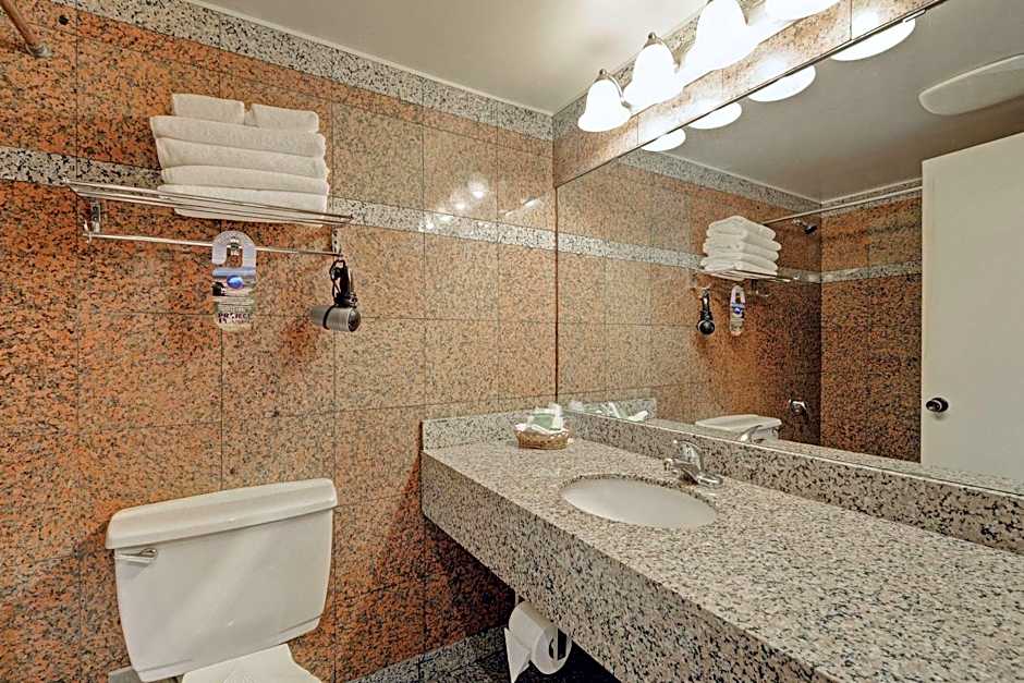 Red Lion Inn And Suites Victoria